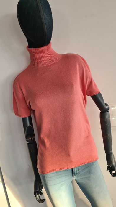 Golf pod marynarkę, krótki rękaw. 15% Kaszmir i 85% Jedwab. Rozmiar L