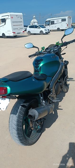 Vendo Kawasaki Ninja ZXR 750