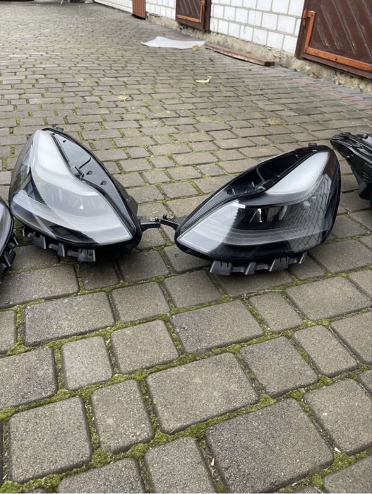 Фари Tesla Model. 3. Y лінза права ліва
