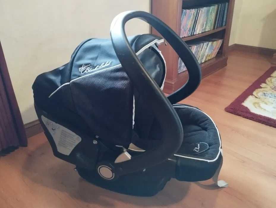 Trio da Chico (carrinho com cadeira, ovo, alcofa e base para carro)