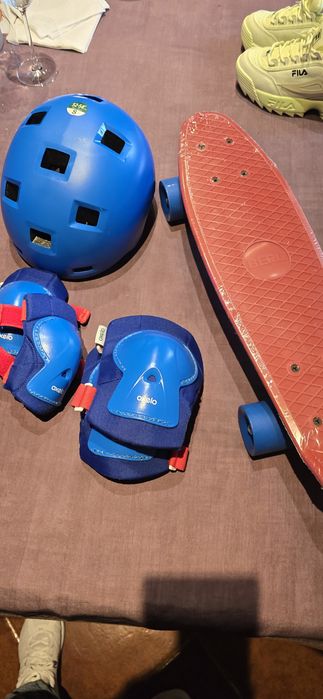 Skate novo com protecção