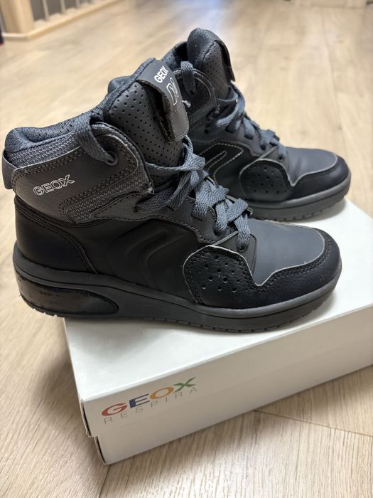 Buty Geox J XLED rozm. 32