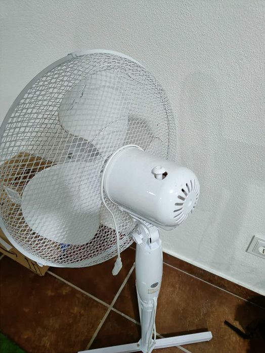 Ventilador de Pé KUKEN