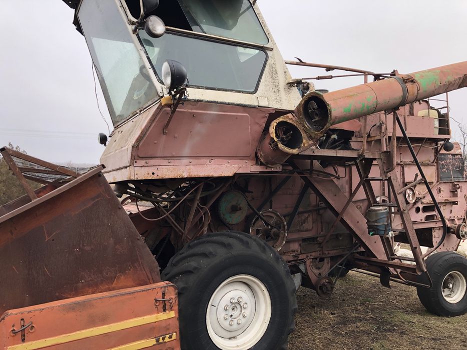 Продам комбамн нива