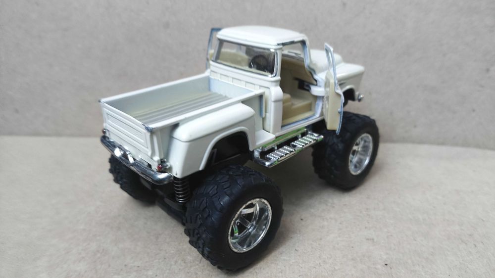 Машинка Chevy Stepside Pick-up 1955 (Off Road) 1.32 Kinsmart KT 5330