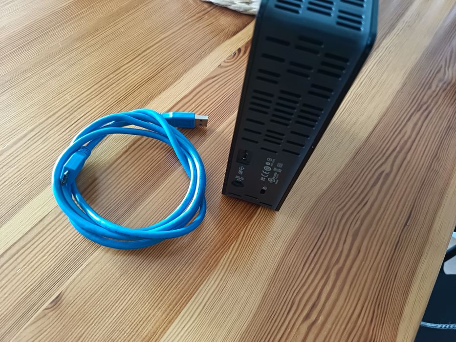 Dysk przenośny 2tb WD przepracowane 51 godzin okablowanie