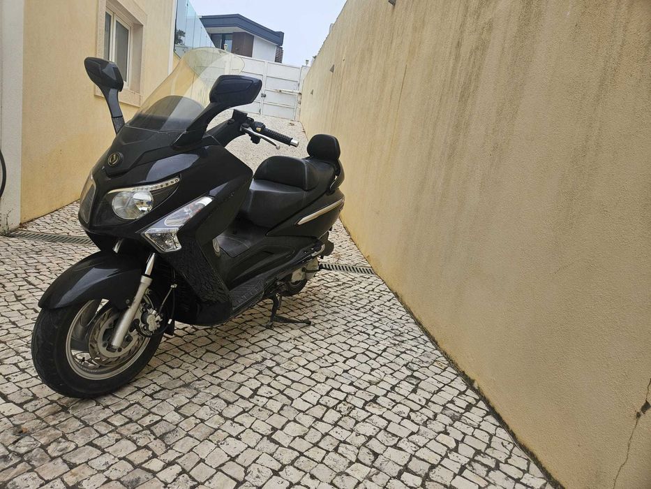 Moto Scooter SYM GTS 125cc EVO