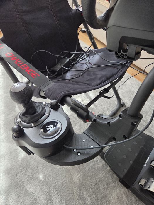 Playseat Challenge + Logitech G29 + Shifter