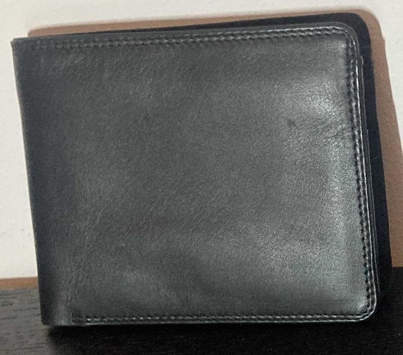 Carteira de homem standard em pele MYWALIT na cor Black
