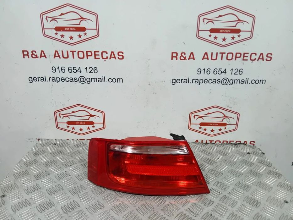 Farolins Direito Audi A5 8T0945095 8T0945096 Original