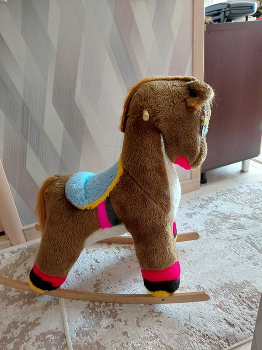 Коник,гойдалка,іграшка