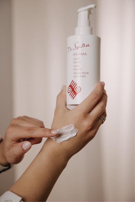 Професійна космецевтика від лікаря косметолога, розпив та повні обʼєм