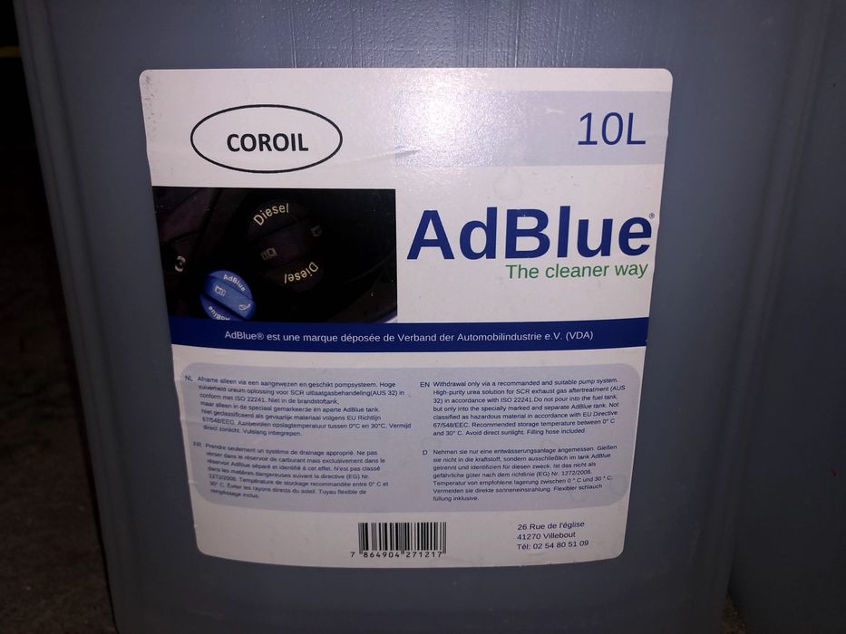 Garrafões ADBLUE 10 Litros selados com mangueira