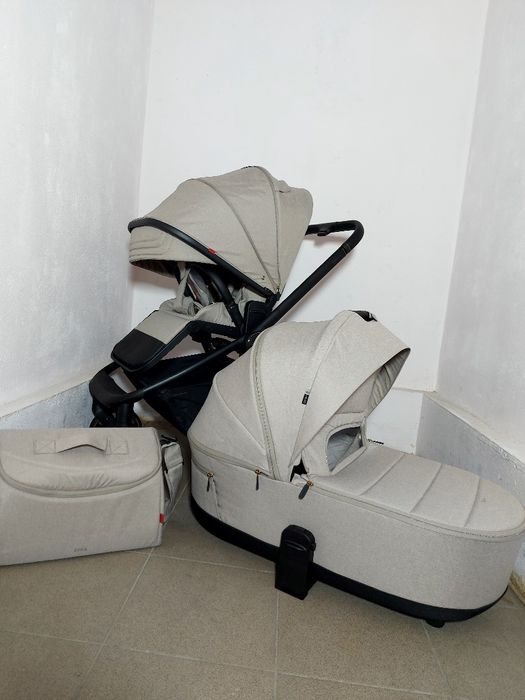 Коляска CARRELLO EPICA 2025 надлегка с термолюлькою