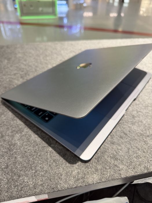 MacBook Air 13” 2020 M1 8/256 gb 100%, Гарантія, Доставка