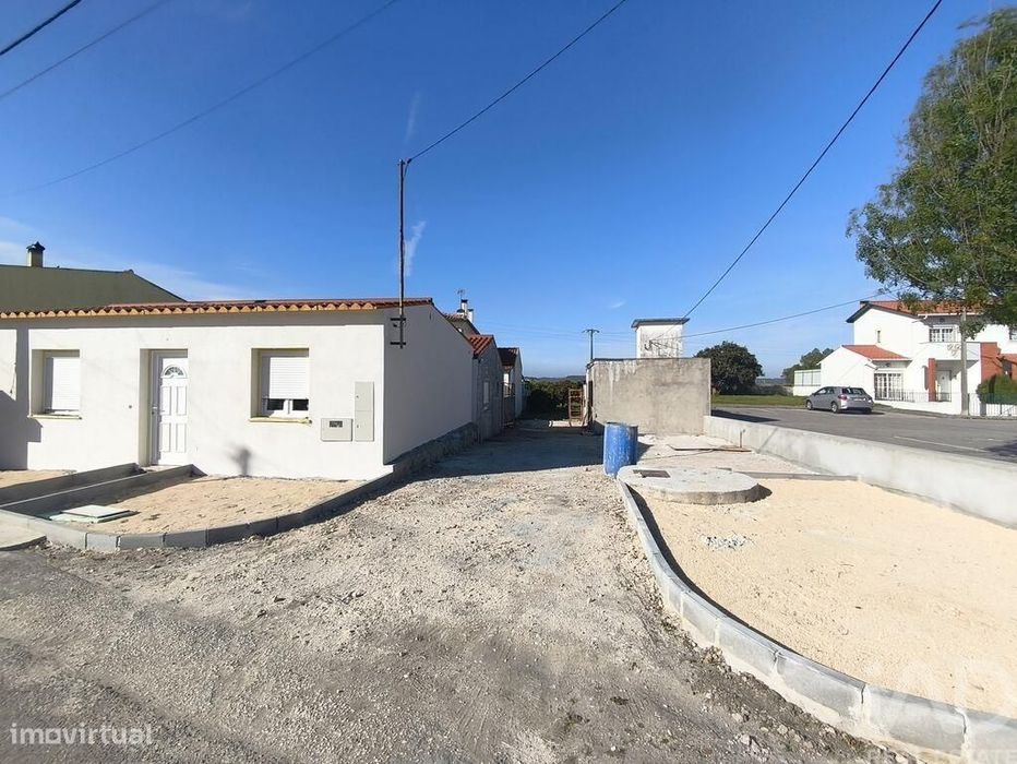 Moradia térrea T2 em Lavos de 95 m2