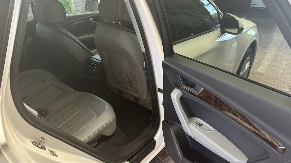 Audi Q5 2017 год