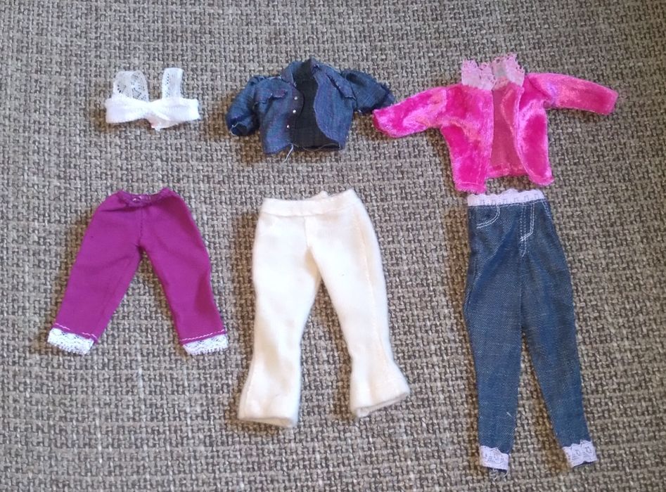 Conjunto roupas Barbie
