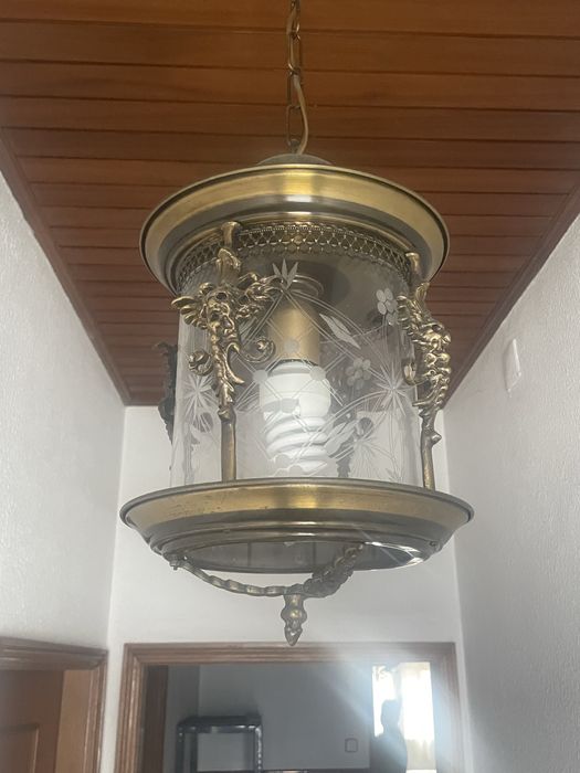 Dois candeeiros de tecto vintage