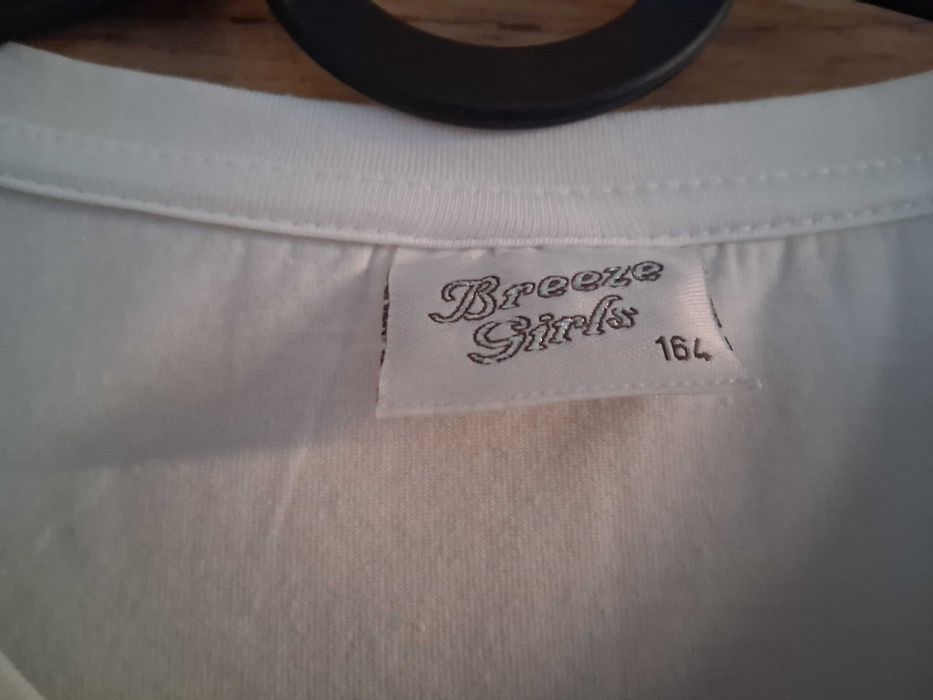T-shirt bialy z sercem 164cm