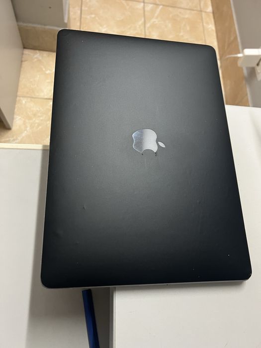 Macbook pro 1708  13 cali 2018 rok