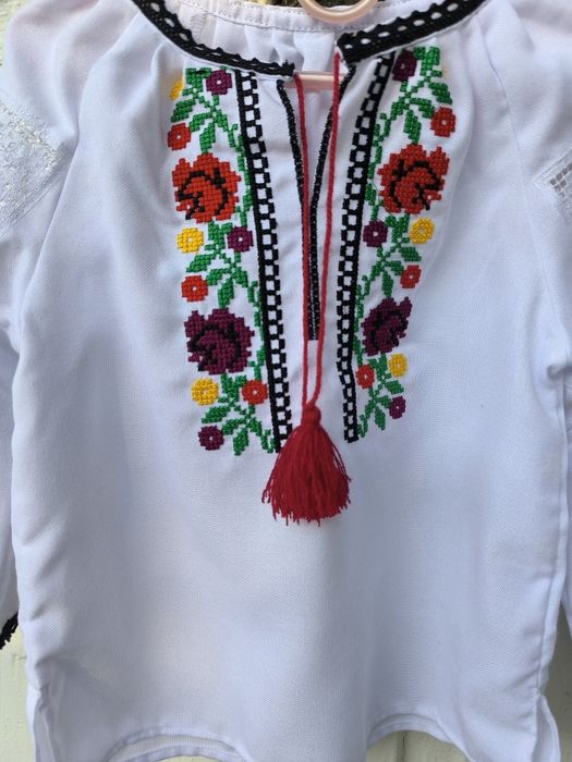 Вишиванка для дівчинки, комплект