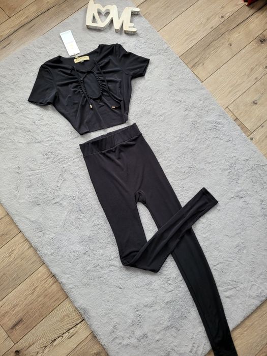 Czarny komplet La manuel modelujący podwójny top I leginsy  xs