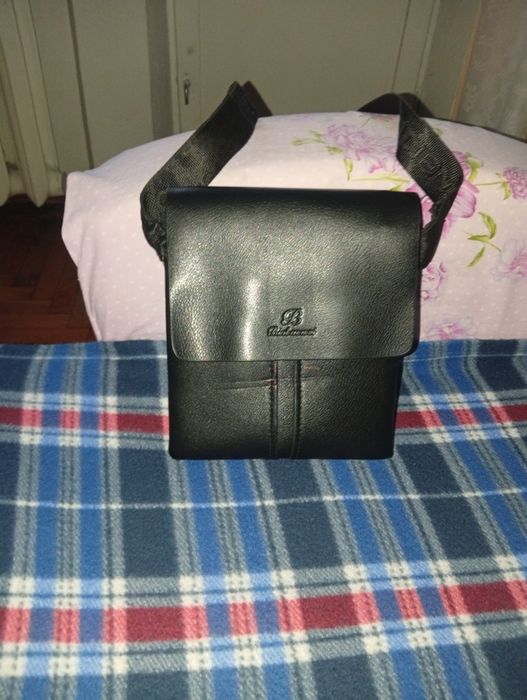 Сумка удобная и вместимая! Недорого!!