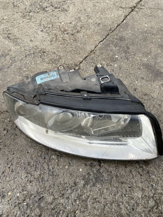 Farol direito Audi A4 B6