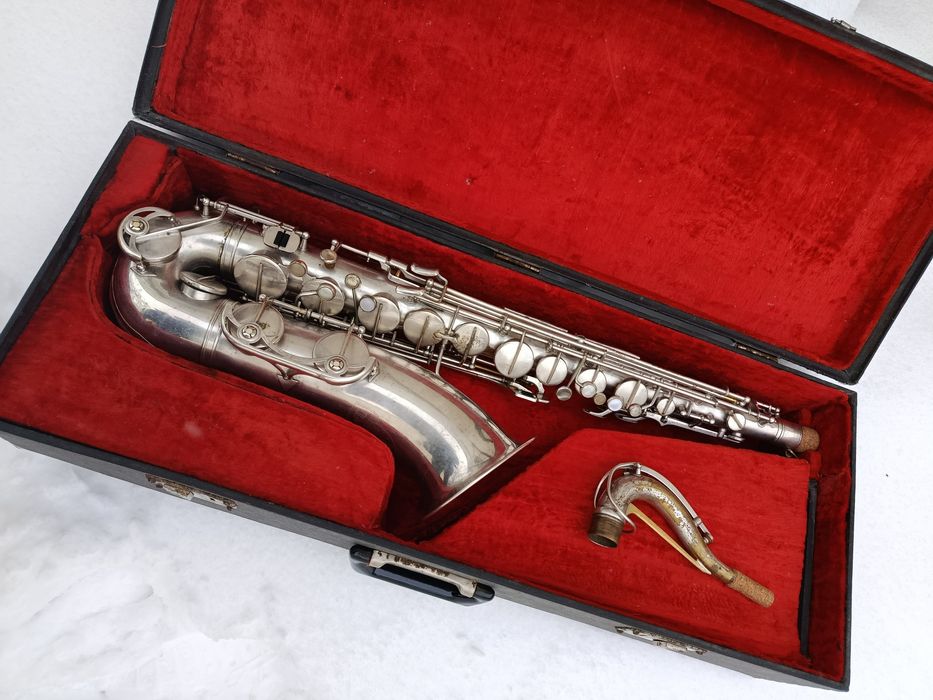 Продаю сaксофон тенор "Weltklang"