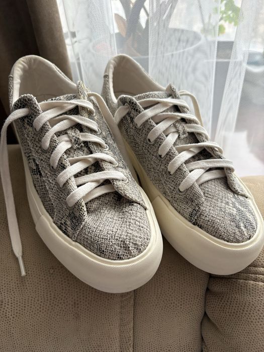 Кеди / Кросівки Zara