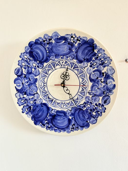 Duży zegar ścienny Fajans Włocławek 37cm niebieski talerz na ścianę