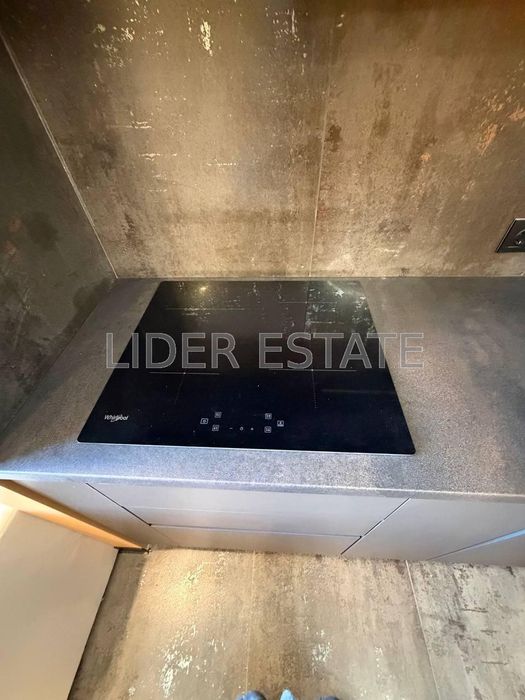 Продам 1,5 кімн. квартиру 43 м² у ЖК KRONA house, Ужгород, 9/9 пов. Забронюй зараз!