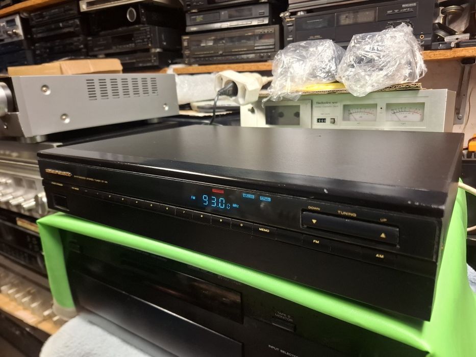 Tuner Marantz ST-40