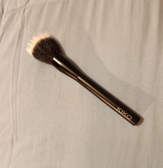 Pincel de Base Kiko Face 106