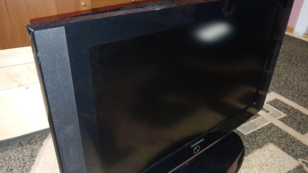 Телевизор Самсунг 32"