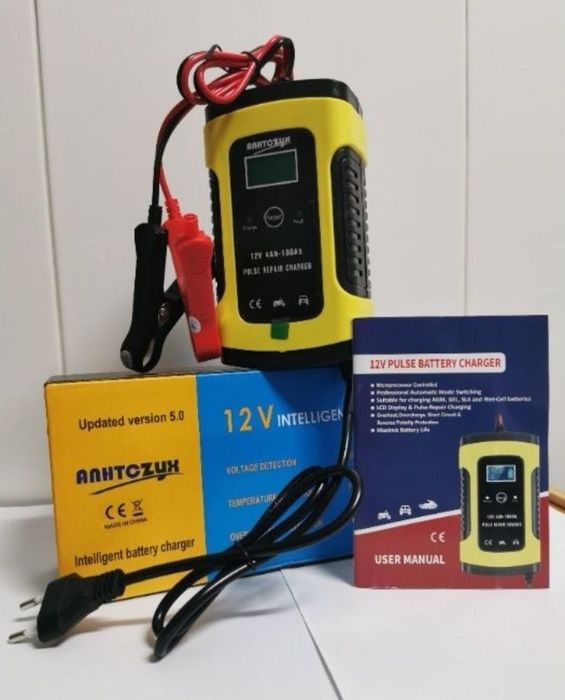 Carregador de Baterias 12V Auto / Moto / Mota ( NOVO )