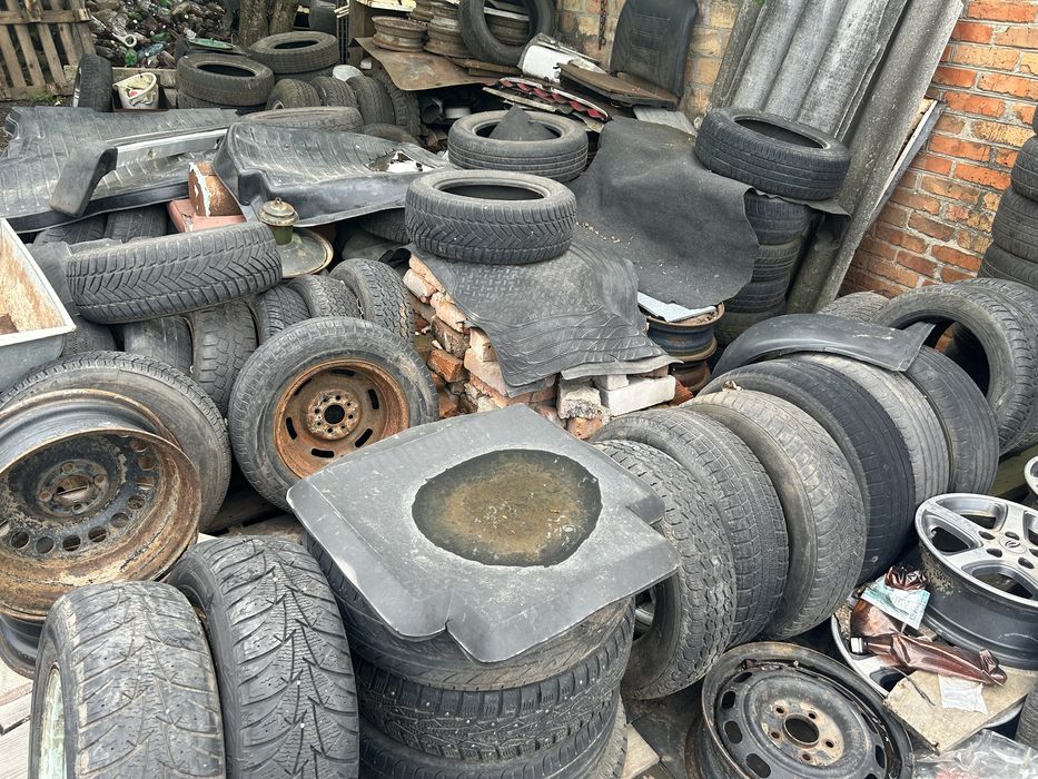 Продам Шины, Диски (VAZ;…) + Титан