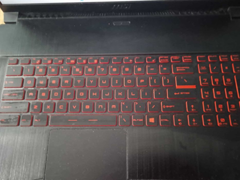 laptop gamingowy msi gf75 thin + ładowarka greencell