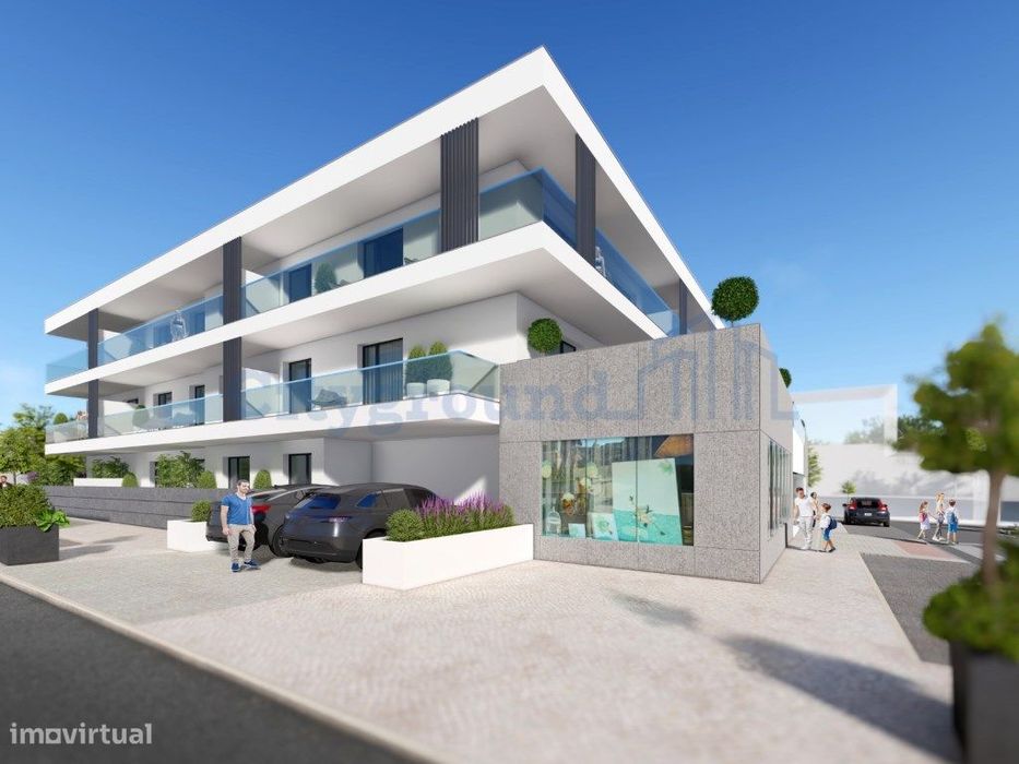 Apartamento T2 com garagem no centro de Ferrel