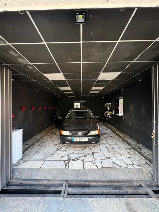 Espaço de Lavagem Carro Detailing Pronto a Trabalhar - Trespasse