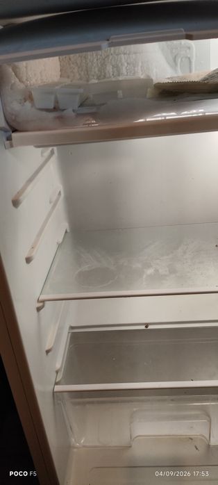 Mini Frigorífico HÆGER — Ideal para Quarto, Escritório ou Estudantes