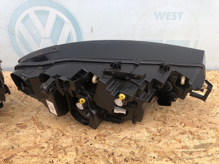 Фара фары VW ID4 11B941005 11B941006