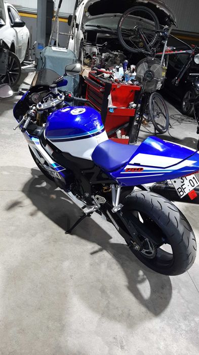 GSXR 750 versão aniversário 20 anos gsxr