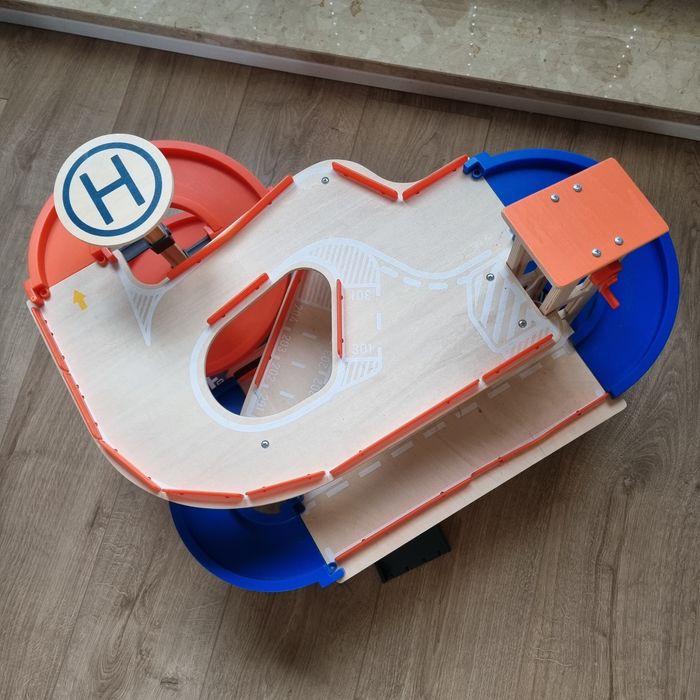 Duży drewniany parking samochodowy  playtive garaż 4 poziomowy