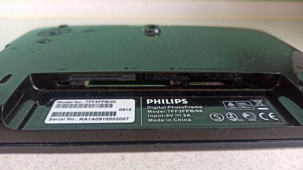 Цифровая фоторамка Philips