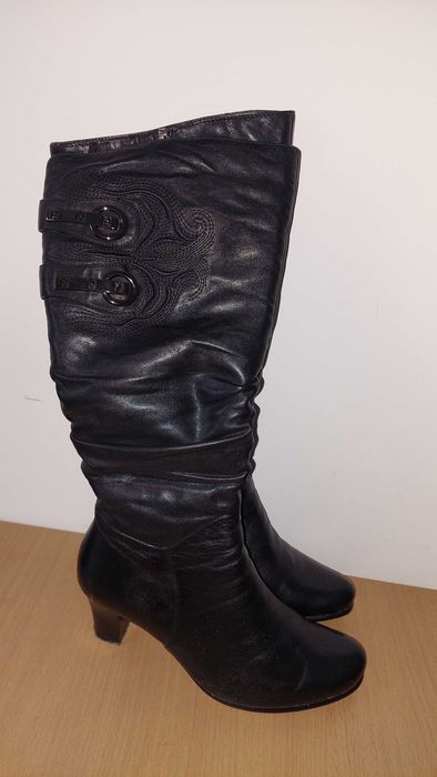 Чоботи в гарному стані