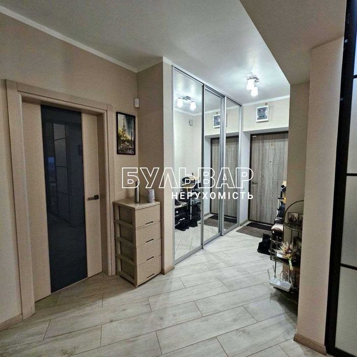 Продам 3 к.кв., Центр, Шатиловка, ул. Авиационная, м. Научная