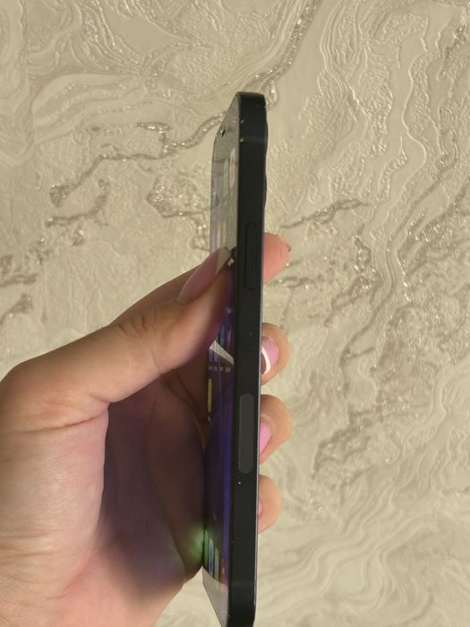 iPhone 12 продам