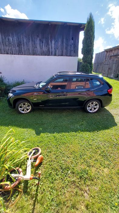 Bmw x1. 2.0 diesel 143km 2011 rok